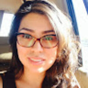 Meet your Posher, Alejandra